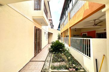 VISION HOMES (SEREMBAN 2)