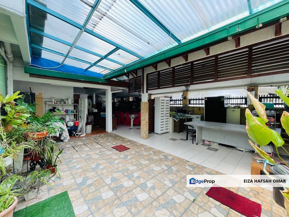 Corner Lot Double Storey For Sale , Selangor, Petaling Jaya