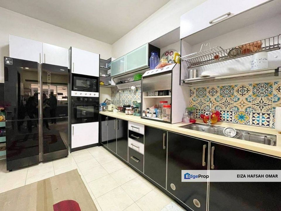 End Lot Extended Double Storey For Sale , Selangor, Setia Alam/Alam Nusantara