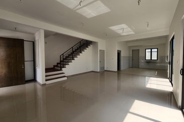 Casablanca 1 @ Alam Impian