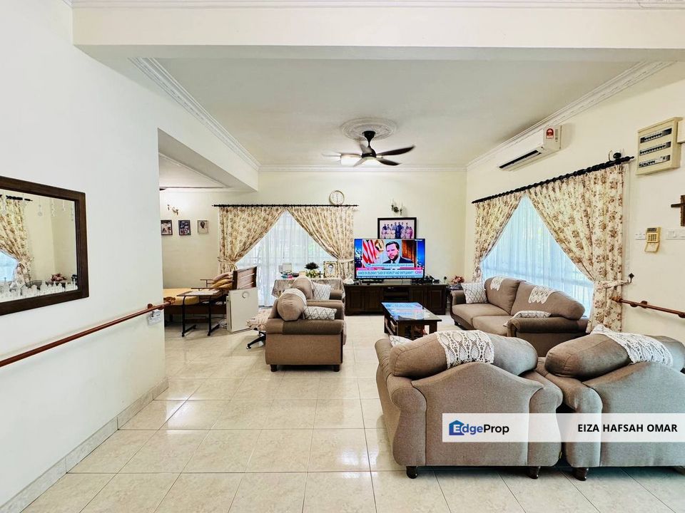 Taman Setia 2 Balakong FREEHOLD FACING OPEN SEMI D Double Storey For Sale , Selangor, Balakong