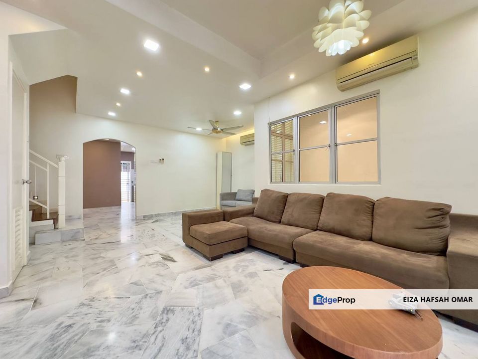 Usj 22 USJ Subang Renovated Partially Furnished & Spacious Double Storey For Sale , Selangor, USJ
