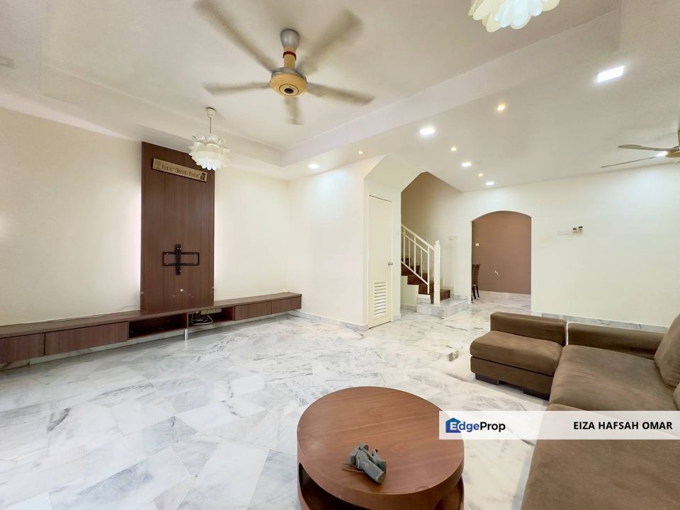 Usj 22 USJ Subang Renovated Partially Furnished & Spacious Double Storey For Sale , Selangor, USJ