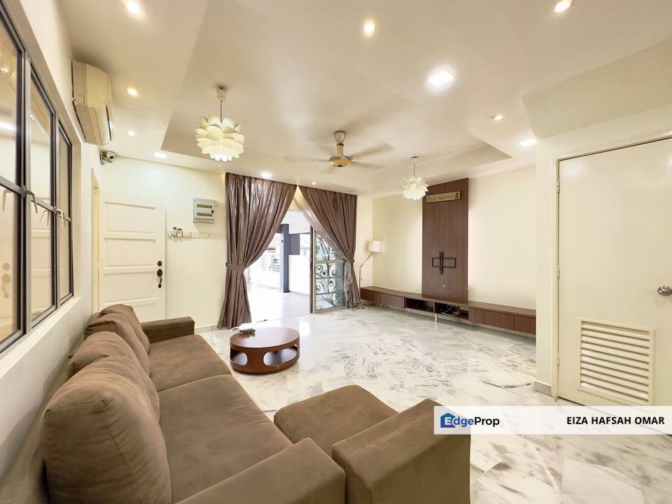 Usj 22 USJ Subang Renovated Partially Furnished & Spacious Double Storey For Sale , Selangor, USJ