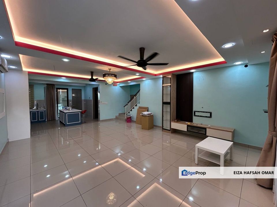 The Strata @ Bandar Puteri Bangi Ground Floor Townhouse Facing Open Fully Renovated For Sale , Selangor, Bangi