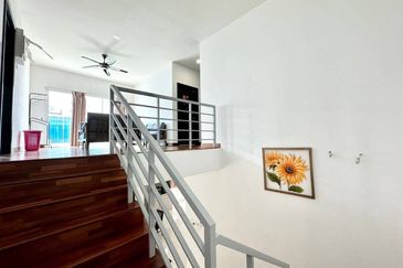 MYDiva, Perdana Lakeview East