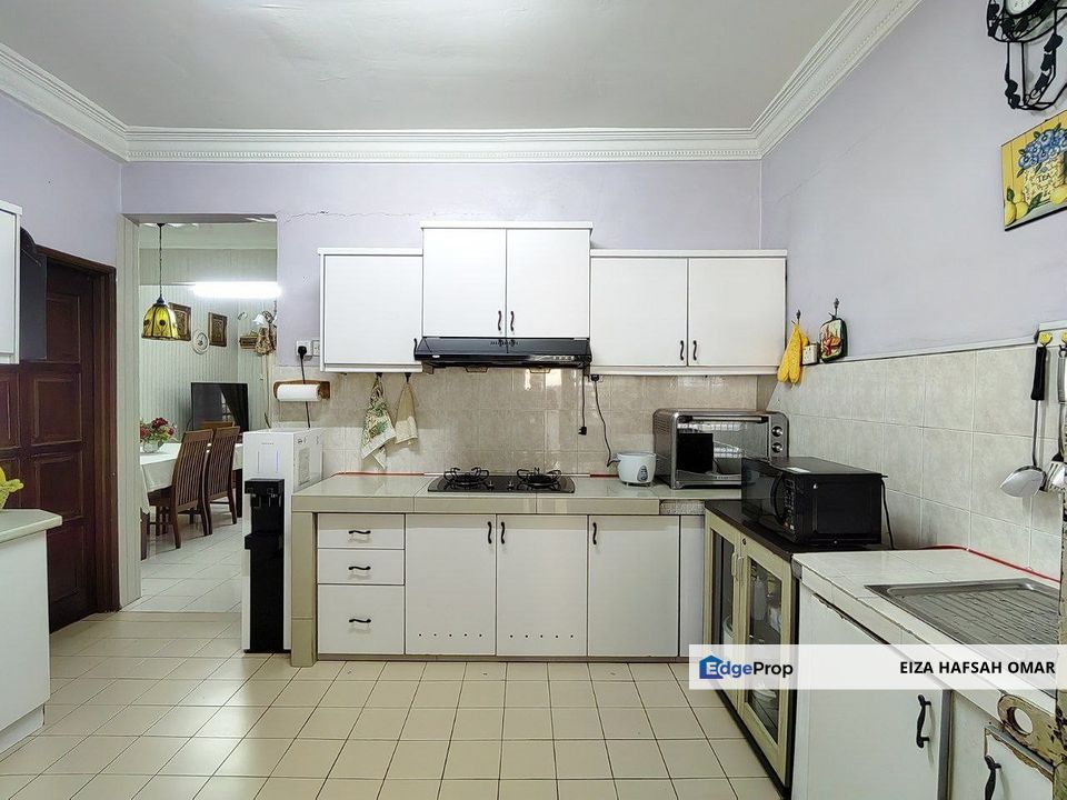 Taman Puncak Jalil Seri Kembangan Selangor Doubled Storey Good Location & Facing Open , Selangor, Seri Kembangan