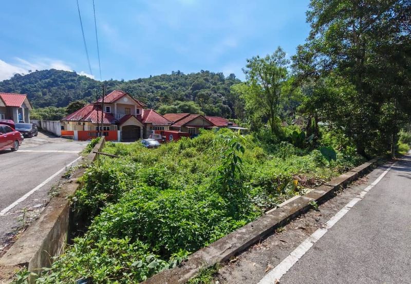 Jalan Felcra Semungkis Batu 14