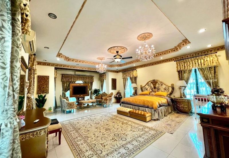 Jalan Warisan Setia 5/9