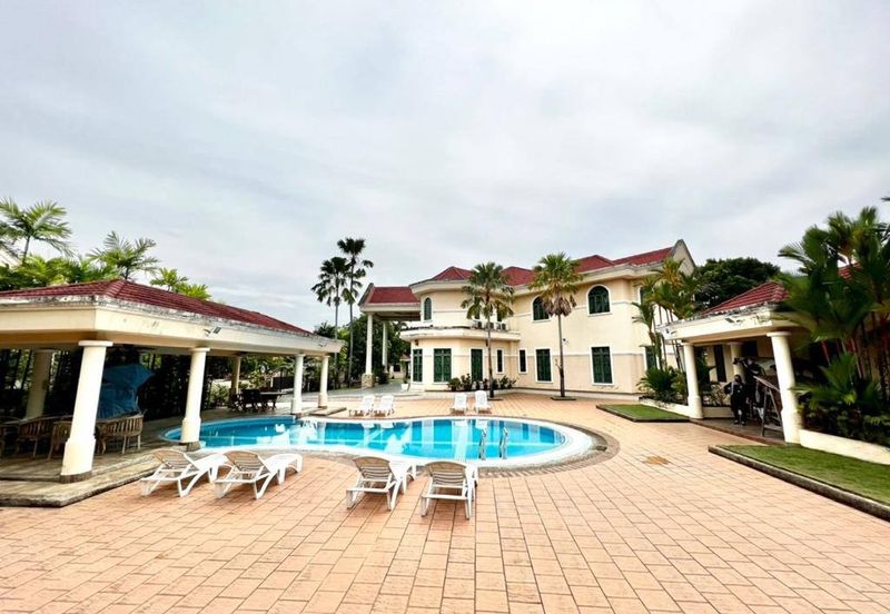 Jalan Warisan Setia 5/9