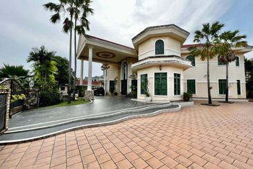 Jalan Warisan Setia 5/9