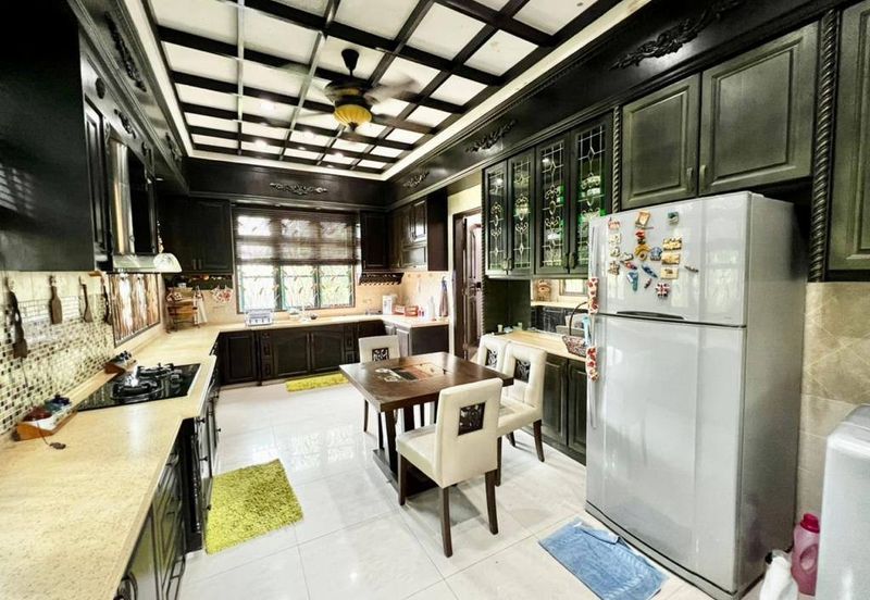 Jalan Warisan Setia 5/9