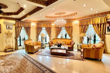 Jalan Warisan Setia 5/9