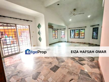 HUGE EXTRA LAND END LOT 1.5 Storey Taman Alam Megah Seksyen 28 Shah Alam, Selangor, Shah Alam