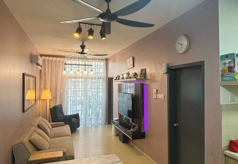 PR1MA Lakefront Homes