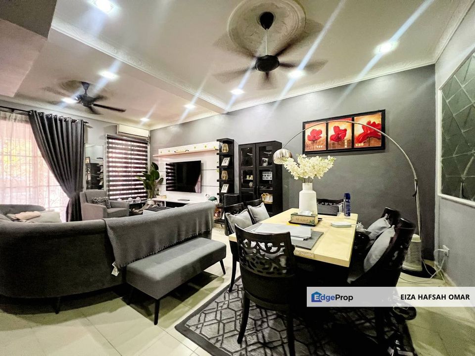 Puncak Saujana Kajang RENOVATED GOOD CONDITION Double Storey Seksyen 3 For Sale , Selangor, Kajang