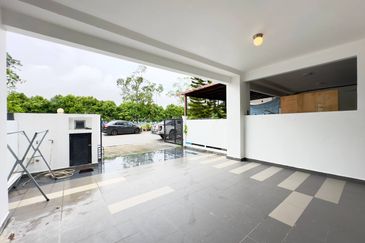 Caffra (Erythrina Series), Setia Alam