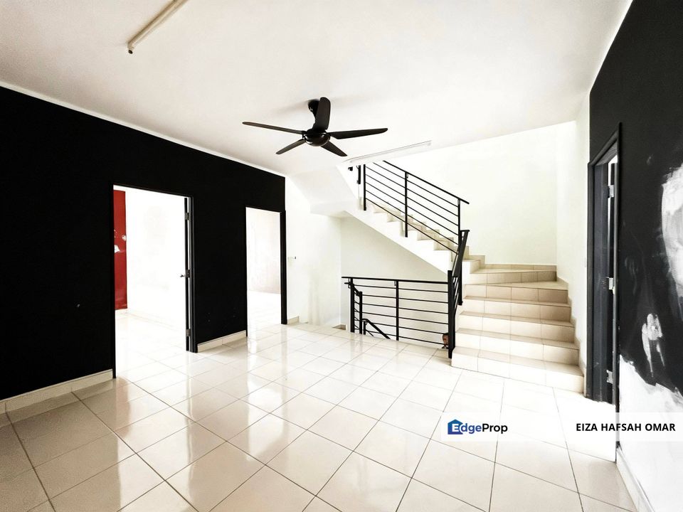Bangi Avenue 3 Seksyen 7 Kajang 3 Storey HARGA CUN For Sale , Selangor, Kajang