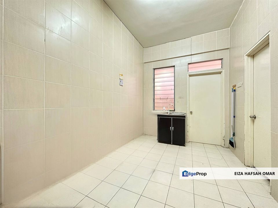  Alam Budiman Shah Alam U10 MURAH HOT LOCATION Double Storey For Sale , Selangor, Shah Alam