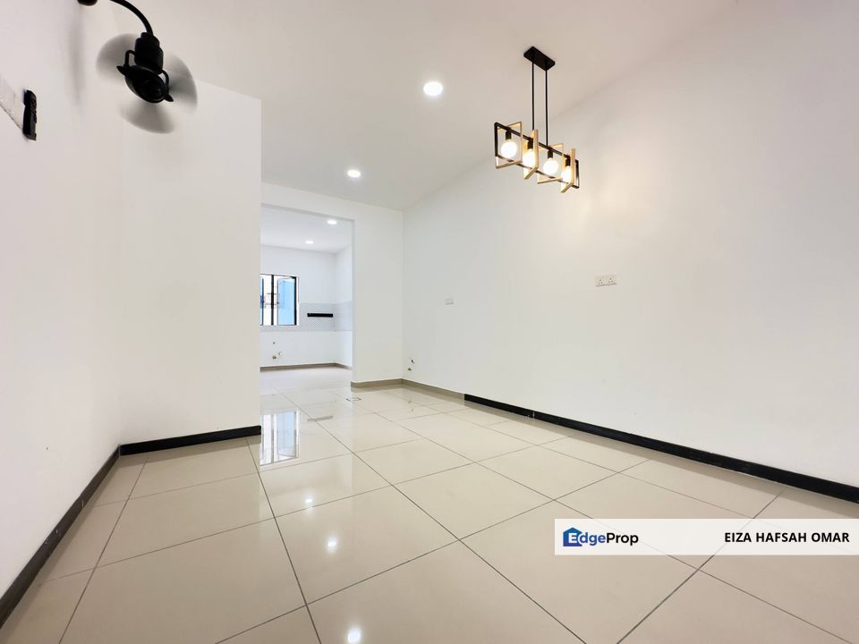 Saujana Perdana Sungai Buloh RENOVATED UNIT Saujana Utama Double Storey For Sale , Selangor, Sungai Buloh
