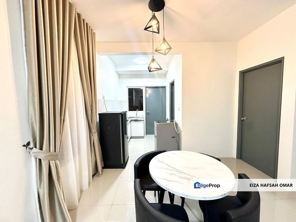 Kita Mekar Cybersouth Dengkil End Lot Fully Furnished For Rent , Selangor, Dengkil