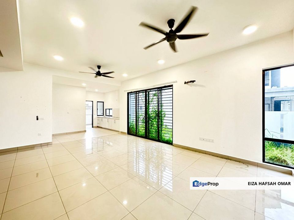 LYRA Bandar Bukit Raja Klang END LOT TERMURAH FOR SALE , Selangor, Bandar Bukit Raja