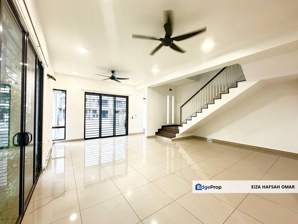 LYRA Bandar Bukit Raja Klang END LOT TERMURAH FOR SALE , Selangor, Bandar Bukit Raja