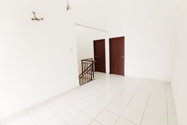 Taman Seroja, Bandar Baru Salak Tinggi