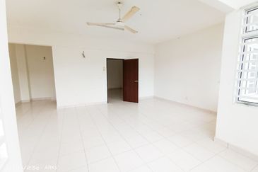 Taman Seroja, Bandar Baru Salak Tinggi