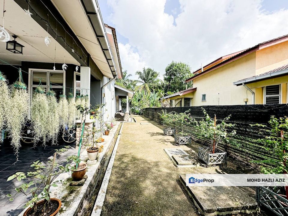 SEMI-D Single Storey RENOVATED, Taman Sri Dagang 1, Bukit Changgang, Banting Selangor. Jalan Dengkil - Banting, Selangor, Banting
