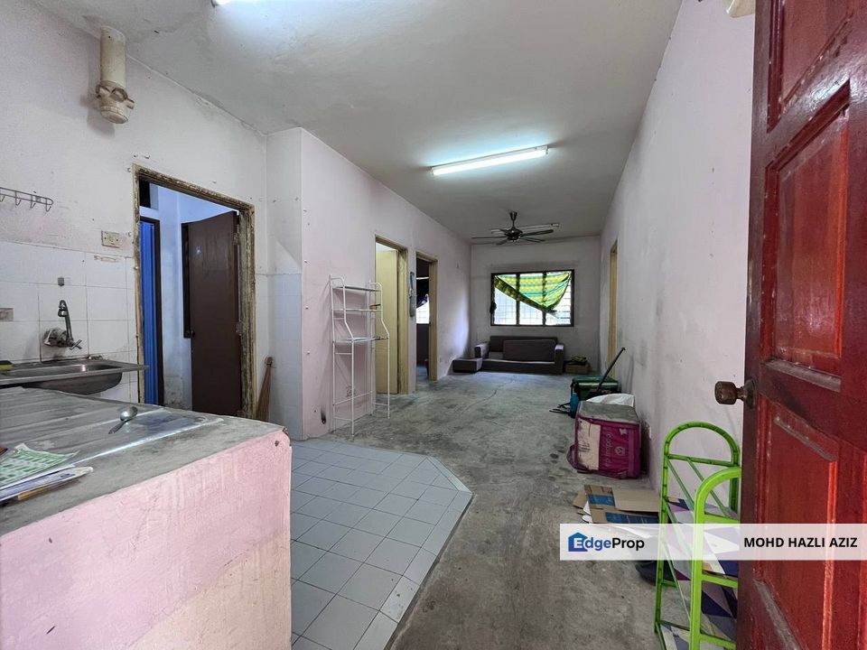 Ground Floor Pangsapuri Seri Suria, Bandar Sunway Semenyih, Selangor, Semenyih