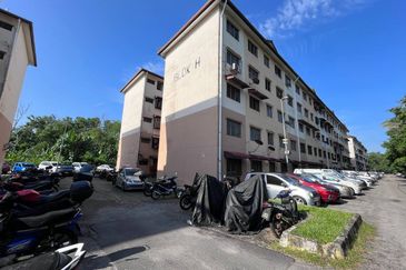 Pangsapuri Seri Suria