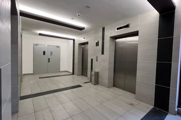 Brand New Residensi Mutiara Kajang 2 ( 2 Lot Parking )