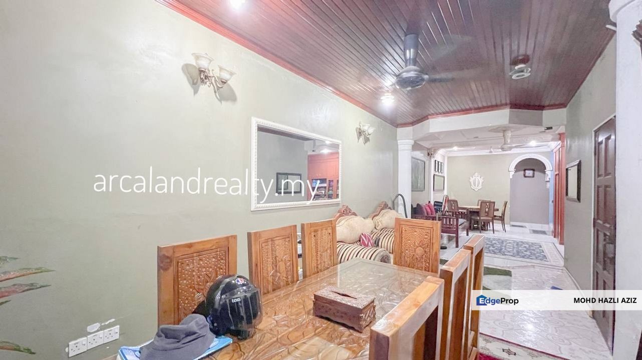 Endlot Double Storey  (RENOVATED)  Desa Melati Nilai, Negeri Sembilan, Nilai