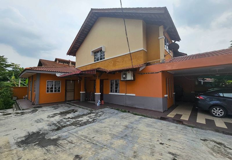 Corner Lot, Double Storey Terrace, Taman Desaria, Nilai, Negeri Sembilan