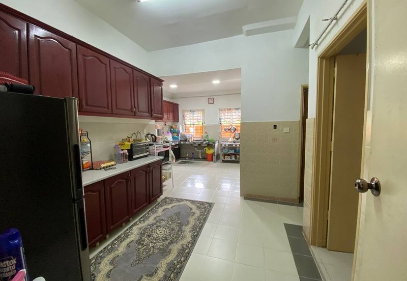 Corner Lot, Double Storey Terrace, Taman Desaria, Nilai, Negeri Sembilan