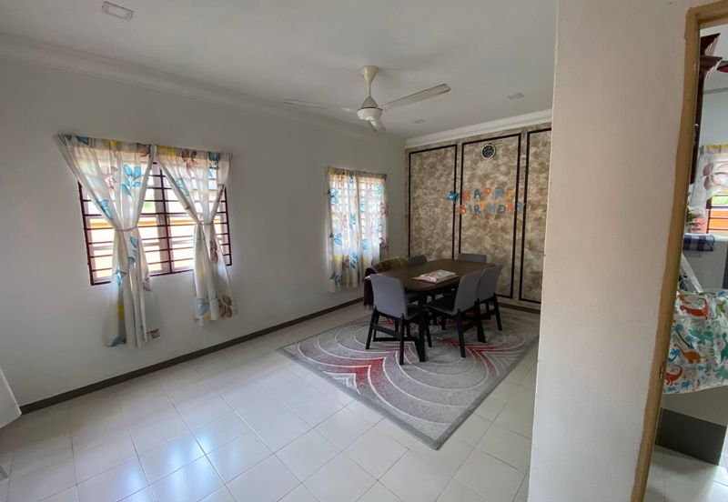 Corner Lot, Double Storey Terrace, Taman Desaria, Nilai, Negeri Sembilan