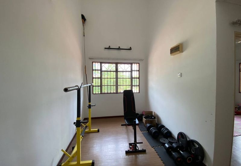 Corner Lot, Double Storey Terrace, Taman Desaria, Nilai, Negeri Sembilan