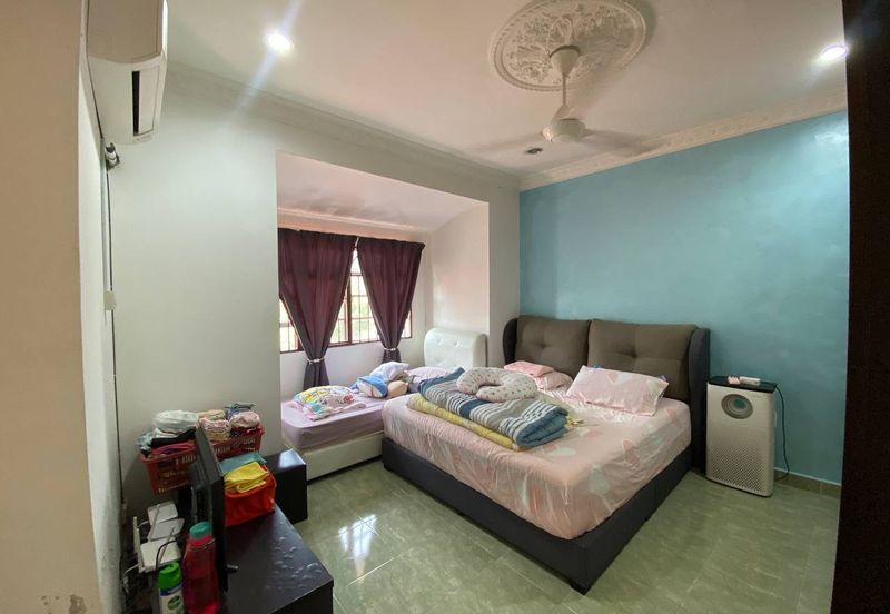 Corner Lot, Double Storey Terrace, Taman Desaria, Nilai, Negeri Sembilan