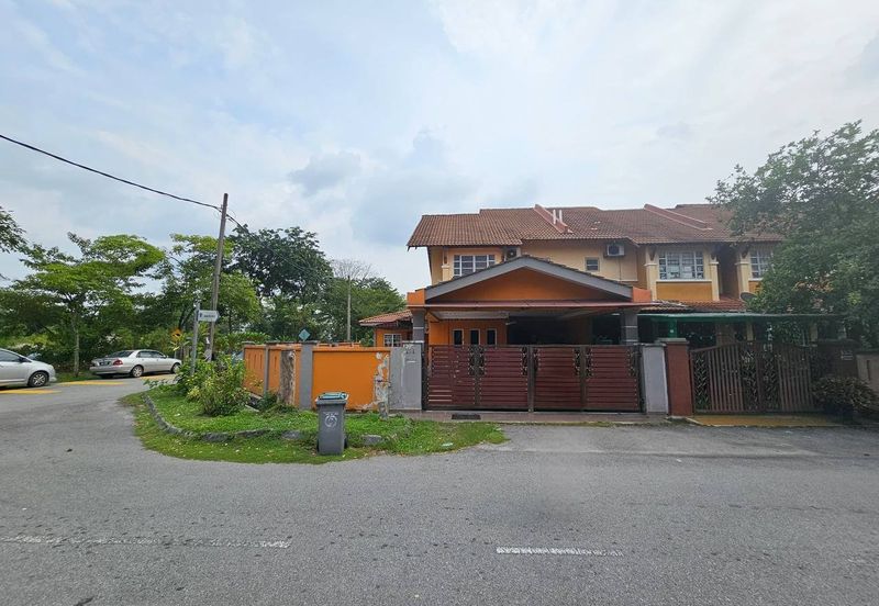 Corner Lot, Double Storey Terrace, Taman Desaria, Nilai, Negeri Sembilan