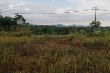Mahkota Hills