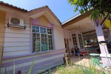 Corner Lot Facing Open  Single Storey Semi-D Fressia Homes Desa Jati Putra Nilai Negeri Sembilan DK