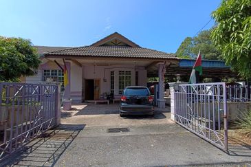 Corner Lot Facing Open  Single Storey Semi-D Fressia Homes Desa Jati Putra Nilai Negeri Sembilan DK