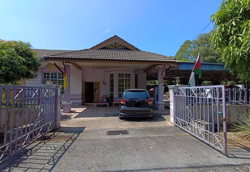 Corner Lot Facing Open  Single Storey Semi-D Fressia Homes Desa Jati Putra Nilai Negeri Sembilan DK