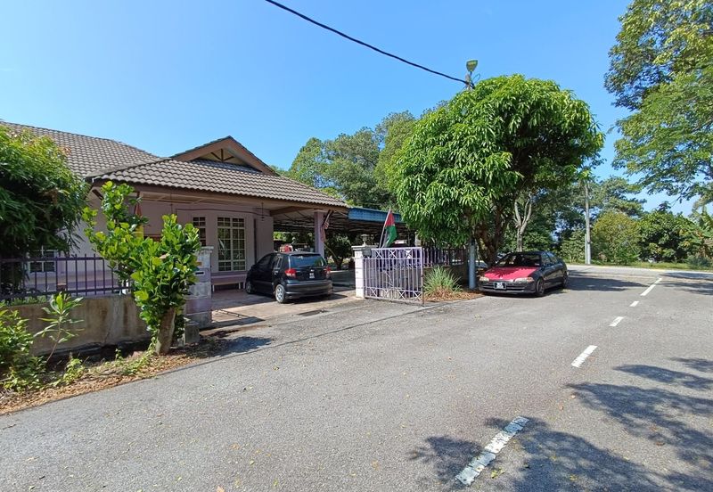 Corner Lot Facing Open  Single Storey Semi-D Fressia Homes Desa Jati Putra Nilai Negeri Sembilan DK