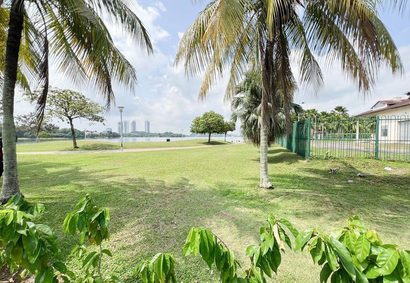 Perdana Lakeview East