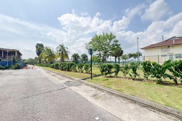 Perdana Lakeview East