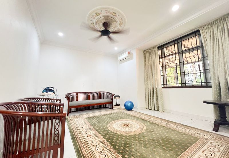 Perdana Lakeview East