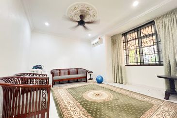 Perdana Lakeview East