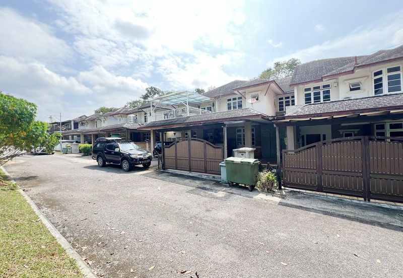 Perdana Lakeview East